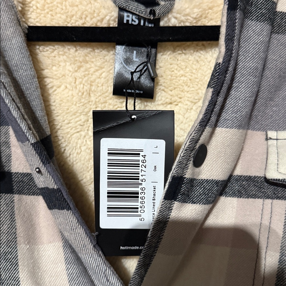 HSTL Made Fleeced Line Shacket - Picture 4 of 7